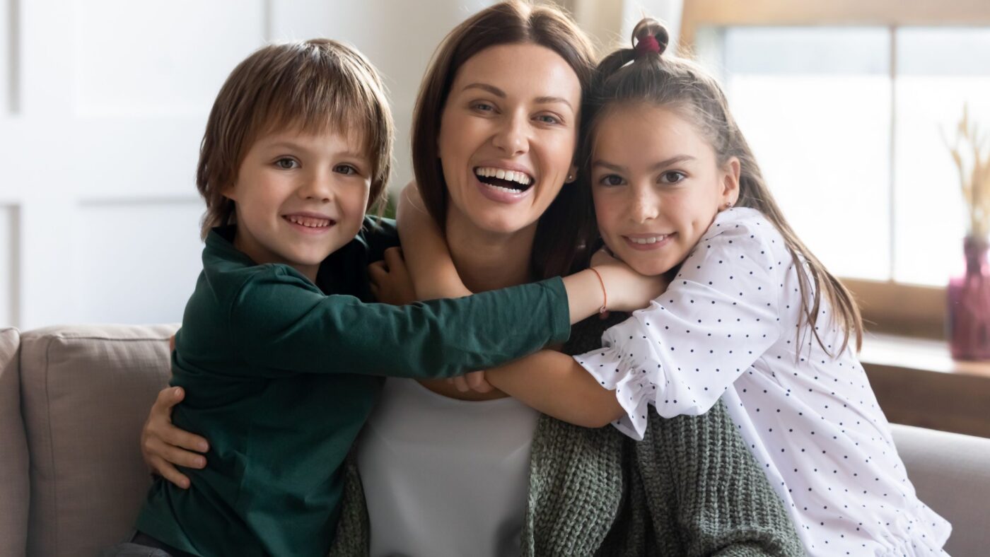 How to Treat Mom to a Sparkling Smile This Mother's Day